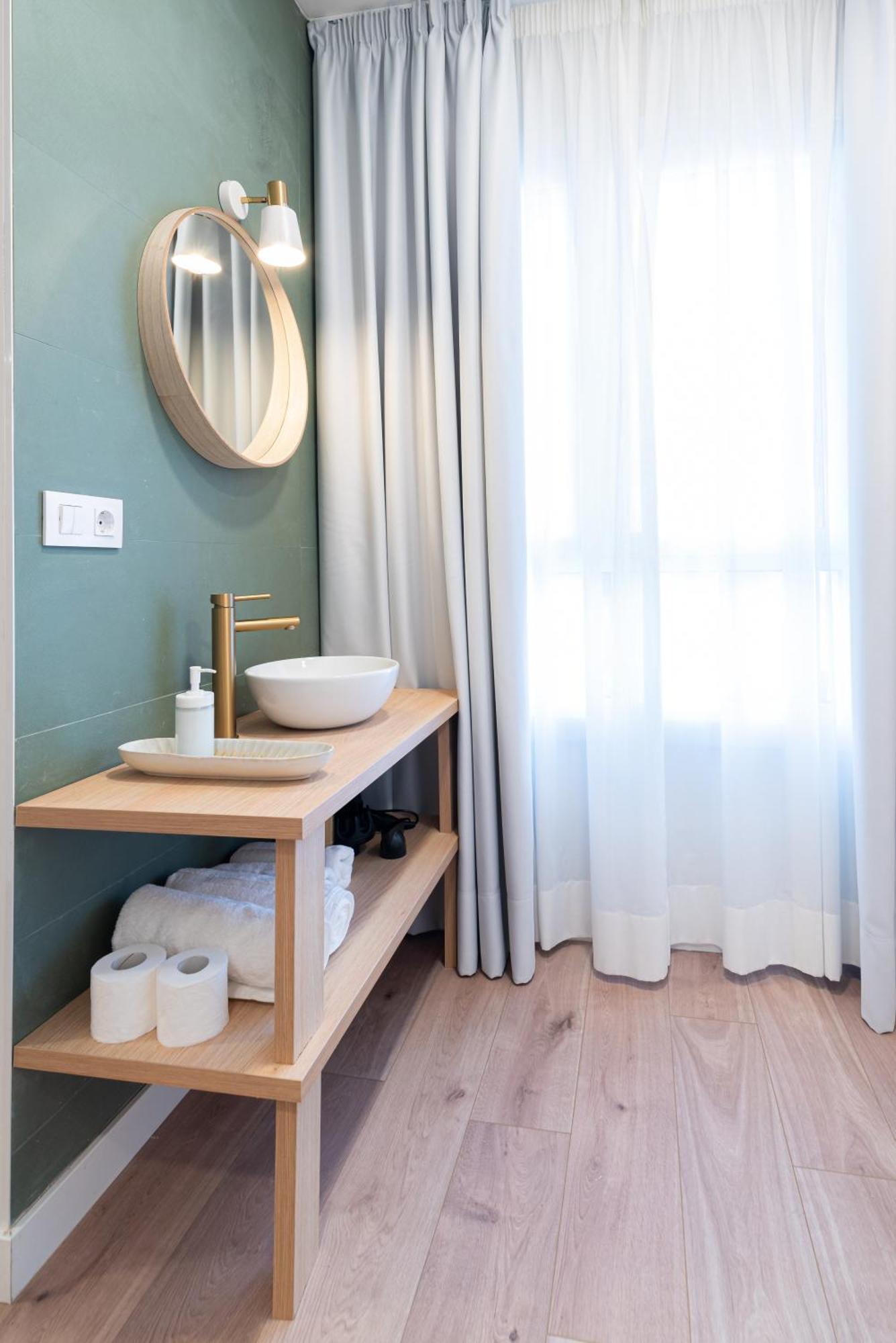 Apartamentos Turisticos Fatima, En El Centro De Vigo Eksteriør billede